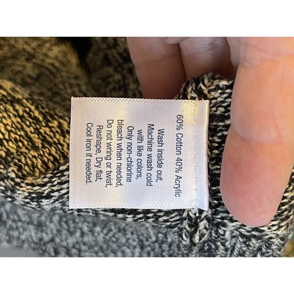 Urban Pipeline Sweater Women's Large Nortec Print Gray, Blues, and Green - Picture 11 of 11